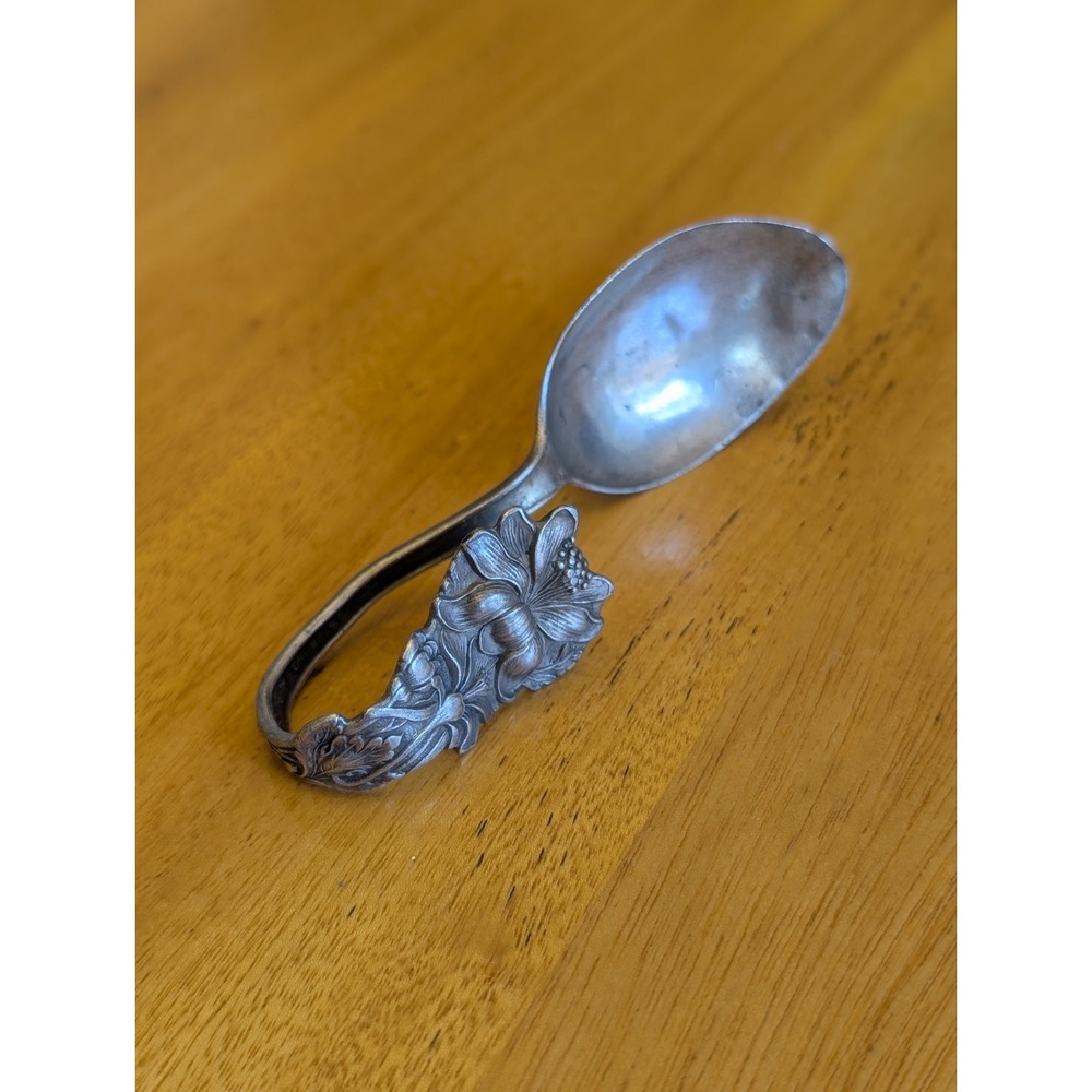 Antique SSMC Sterling Silver Baby Spoon Floral Pattern NO MONOGRAM Vintage